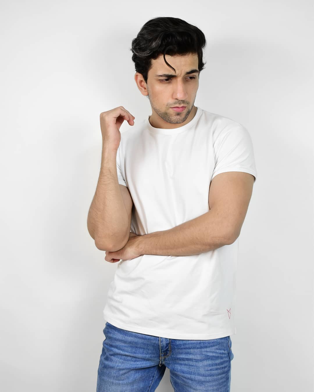 ROUND-NECK T-SHIRT FOR MEN'S